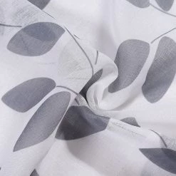 Gerster Bistrogardine Nicole - Webstoff - Weiß / Grau 9 Gerster Bistrogardine Nicole - Webstoff - Weiß / Grau -Gardinen Verkäufe 1000173035 190627 14572200112 GALLERYIMAGES P000000001000173035