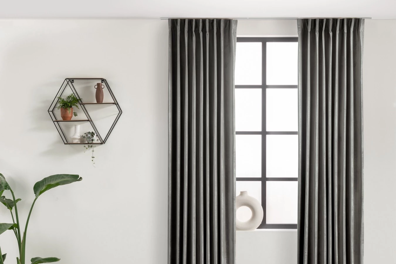 Lifa Living Samtvorhang mit Haken - Hellgrau - Höhe: 250 cm 4 Lifa Living Samtvorhang mit Haken - Hellgrau - Höhe: 250 cm – Bild 2