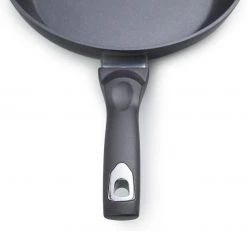 Magnani 3-teiliges Pfannenset -Gardinen Verkäufe c82ae57d6fa24f74a8ab7f92cb9882ff.cropped 250 0 1107 1037.processed