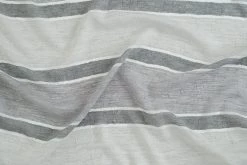 Indes Fuggerhaus Gardine grau | Streifen | Wohnzimmer | -Gardinen Verkäufe dd66fa0e0ed14cf6a455186516c7091b